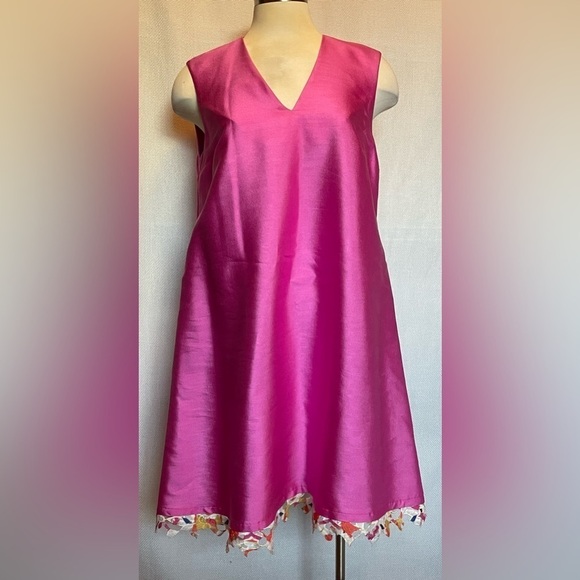 Abbey Glass Dresses & Skirts - Abbey Glass pink sleeveless dress with crochet hem
